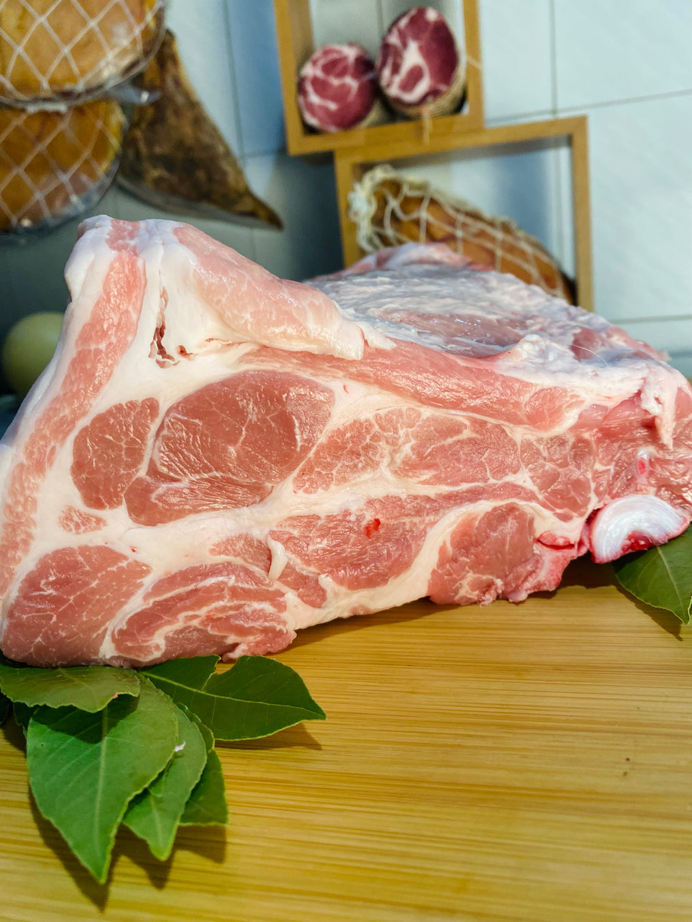 Capocollo Fresco di Maiale con Osso